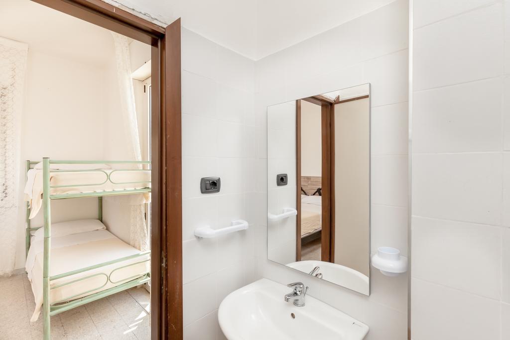 Hotel Chiar Di Luna Senigallia Exterior foto