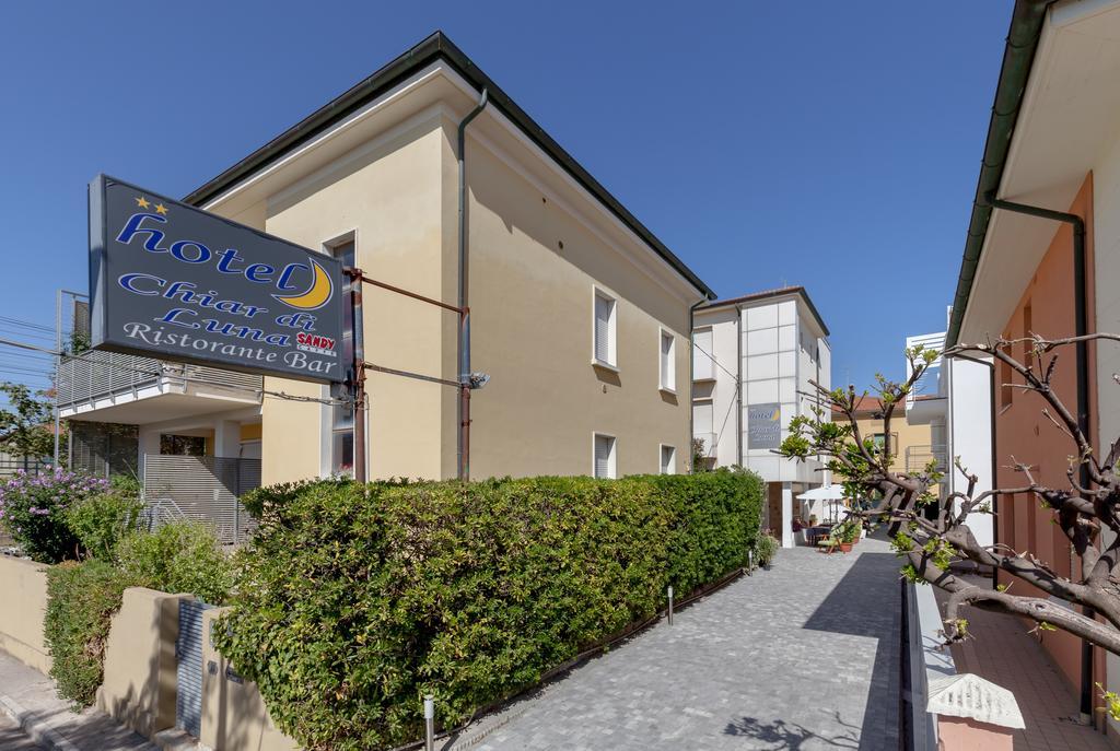 Hotel Chiar Di Luna Senigallia Exterior foto